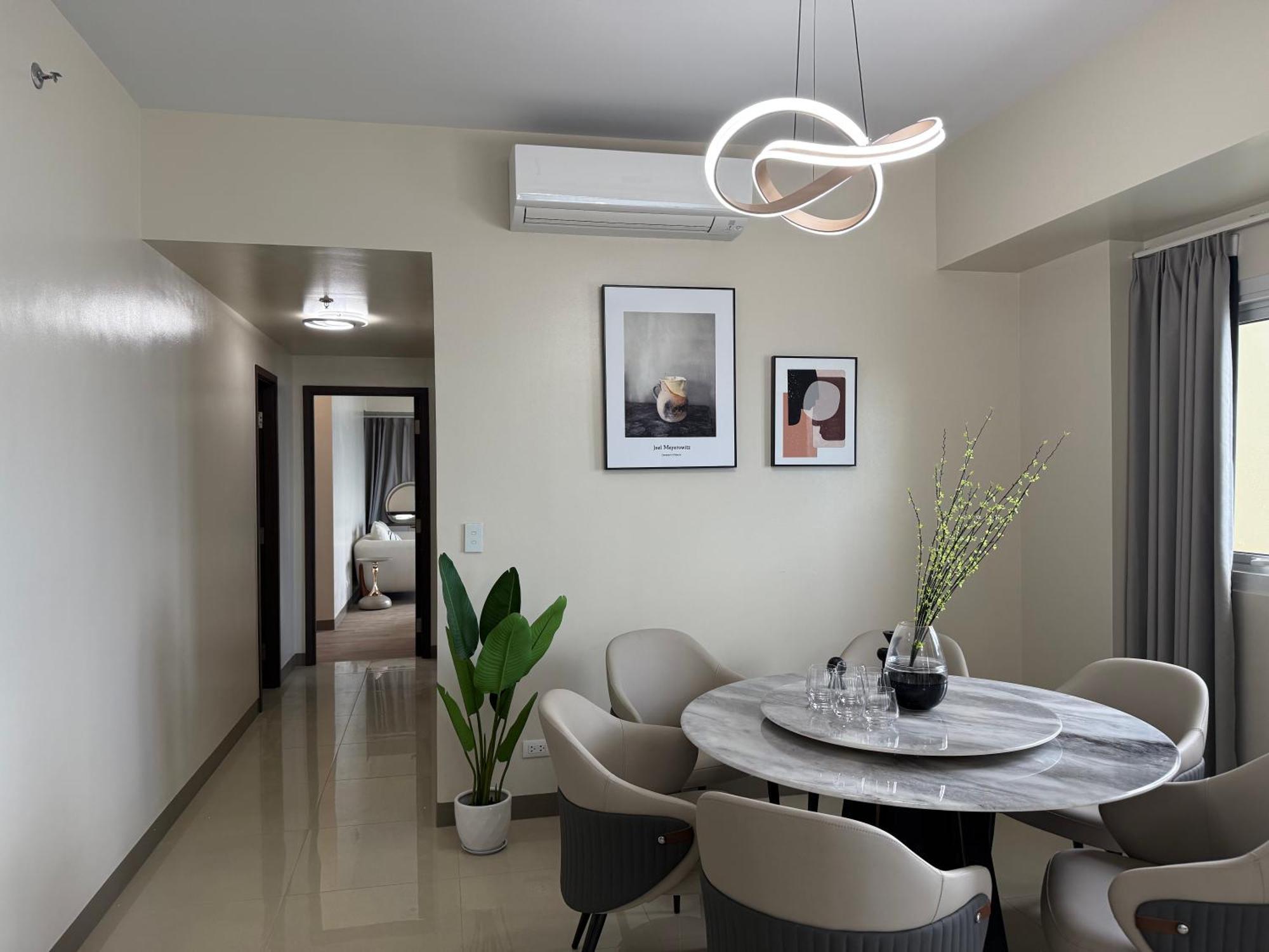 175 Sqm Luxurious Modern 3 Bedrooms Facing Bay Sunset, Airports, Okada, Solaire, Moa Apartment *