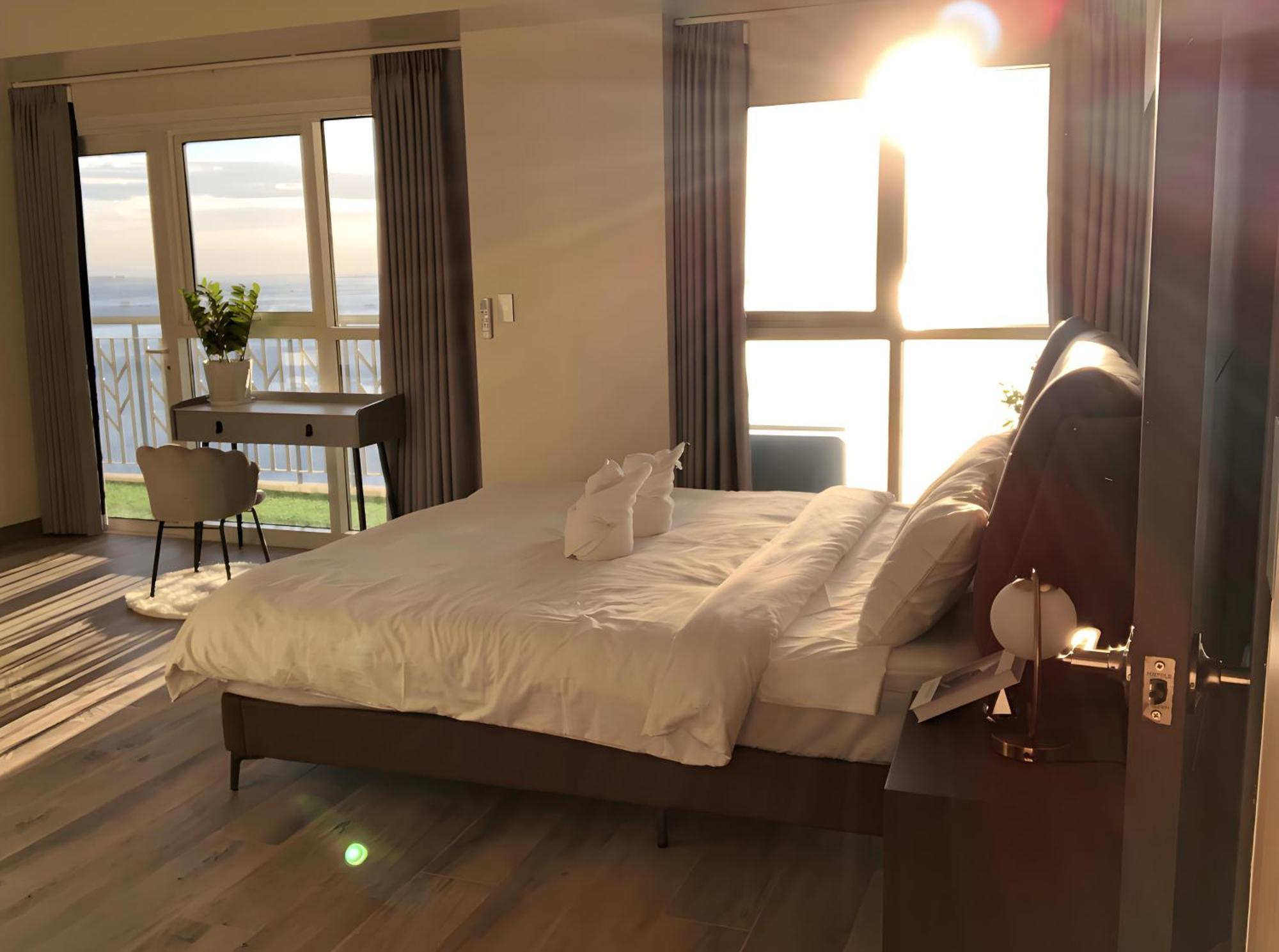 175 Sqm Luxurious Modern 3 Bedrooms Facing Bay Sunset, Airports, Okada, Solaire, Moa *