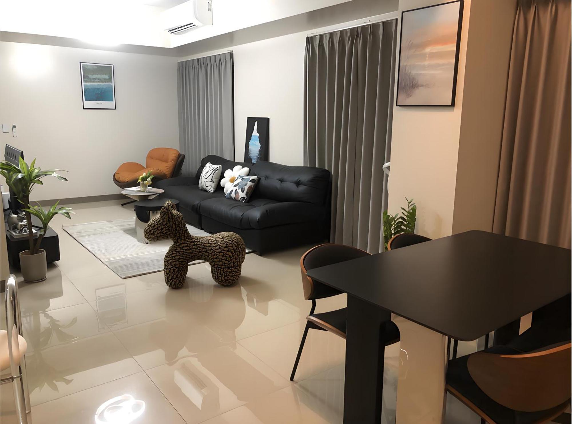 175 Sqm Luxurious Modern 3 Bedrooms Facing Bay Sunset, Airports, Okada, Solaire, Moa Apartment *